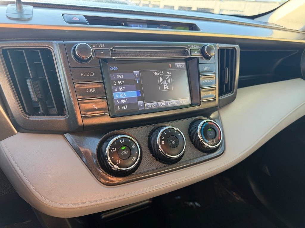 Used 2014 Toyota RAV4 LE FWD image 27