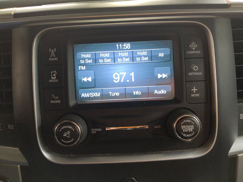 Used 2020 RAM 1500 Classic SLT image 25