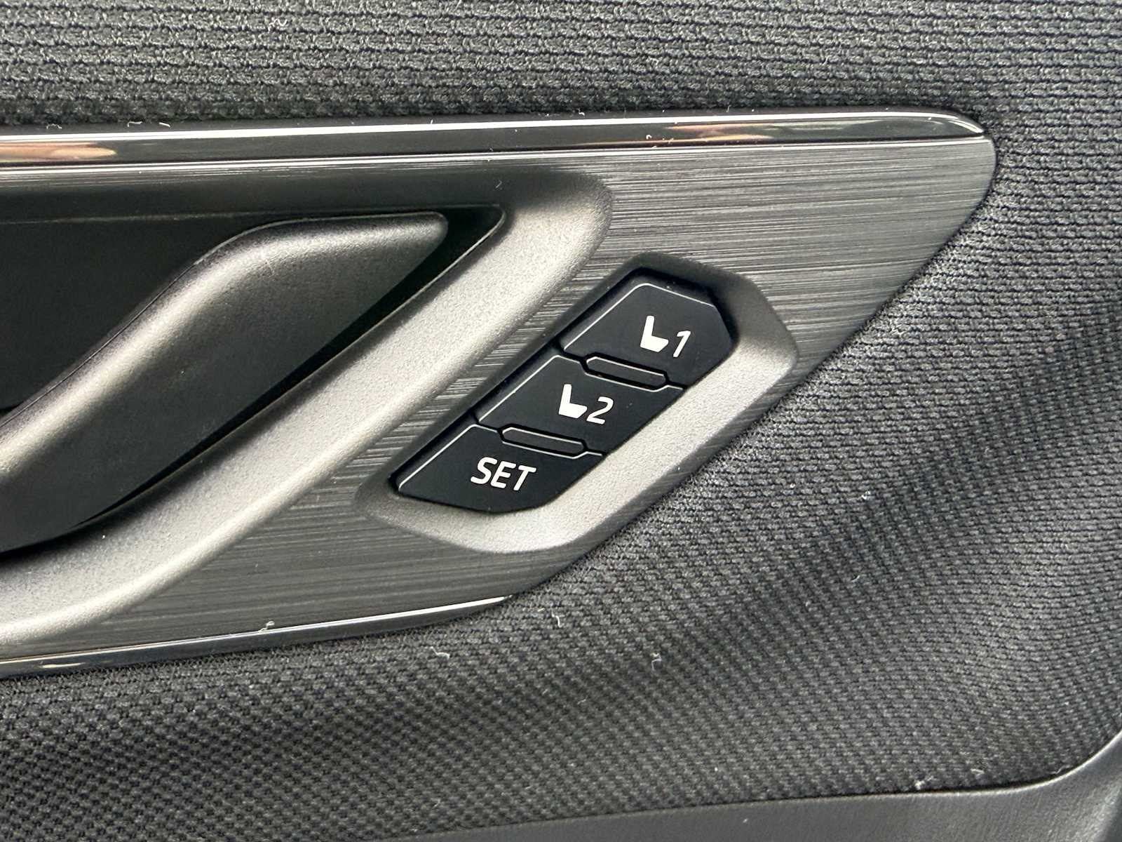 New 2026 Subaru Outback Limited AWD/4WD image 7