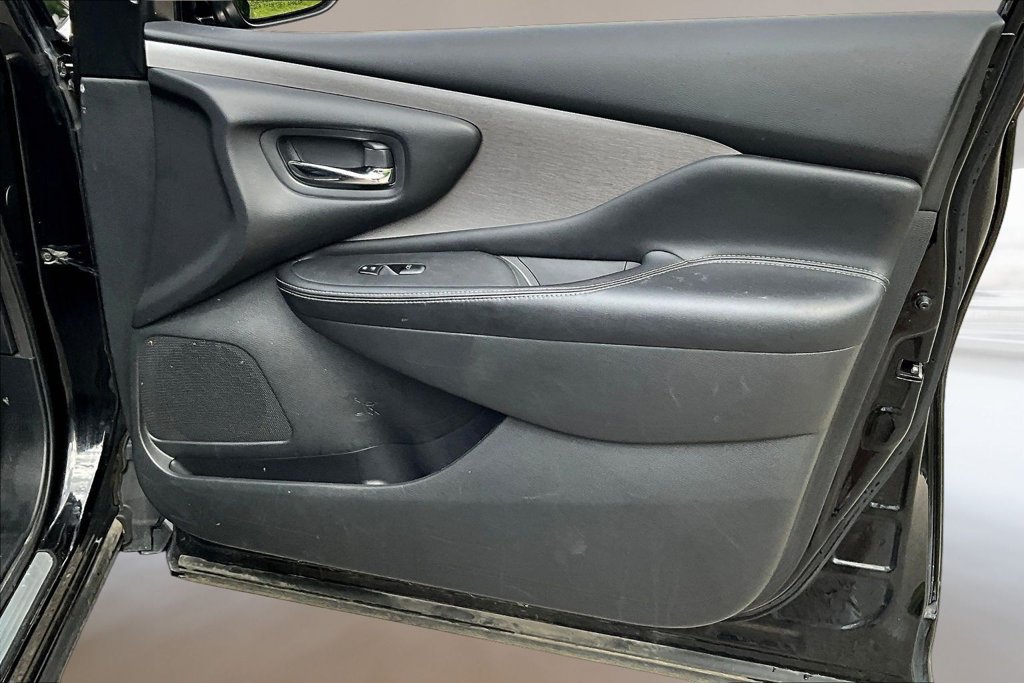 Used 2023 Nissan Murano S AWD/4WD image 25