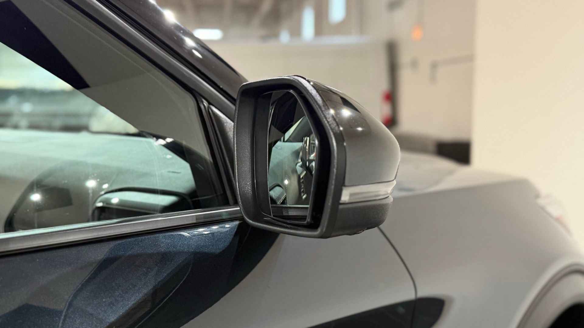 Used 2023 Ford Explorer ST w/ Equipment Group 401A image 13