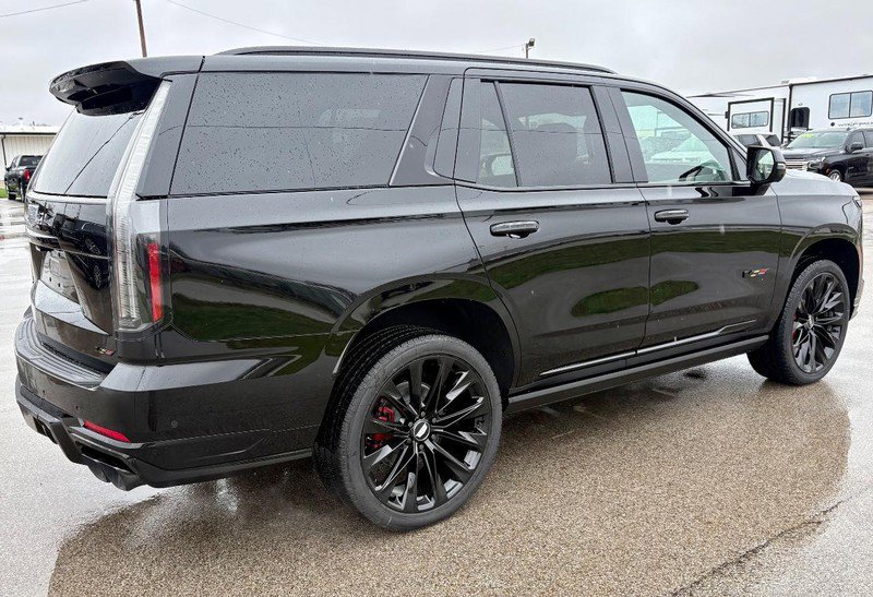 New 2026 Cadillac Escalade V image 3