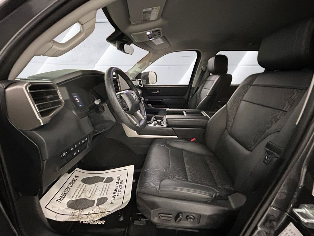 Used 2023 Toyota Tundra Limited AWD/4WD image 7