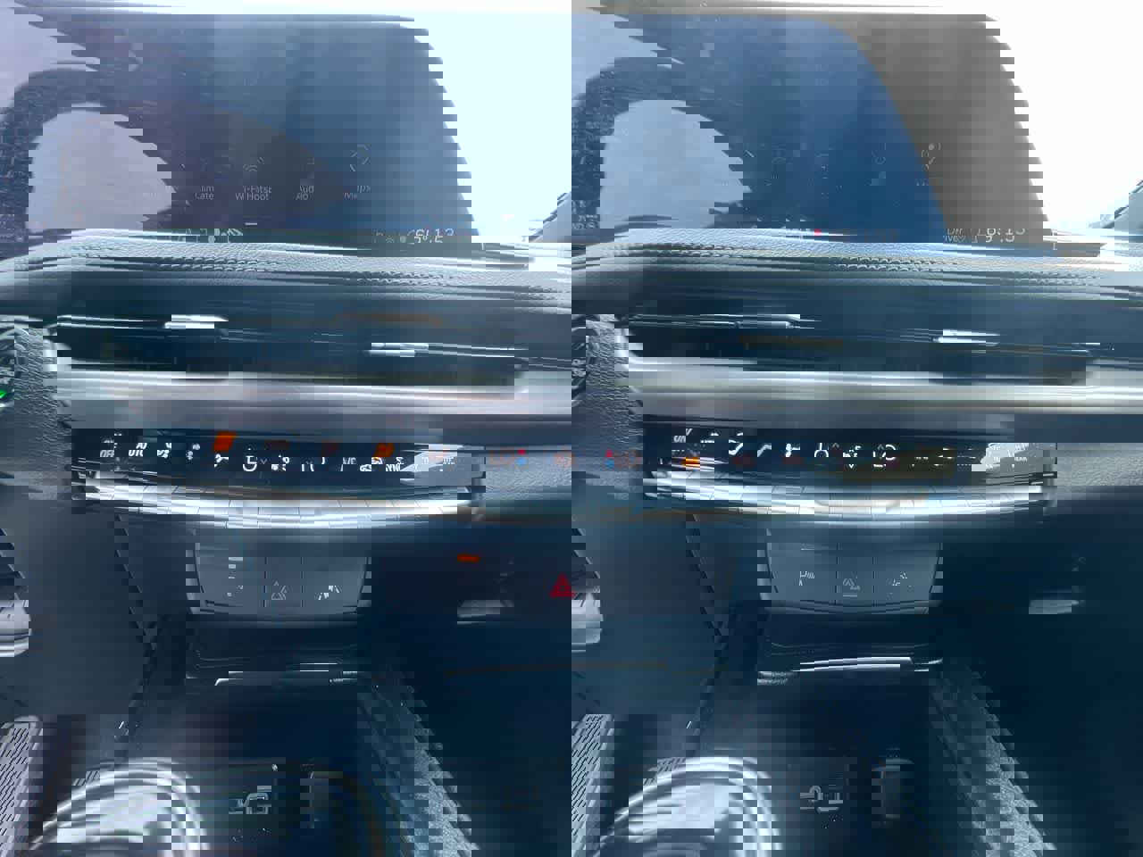 Used 2024 Cadillac XT4 Premium Luxury image 19