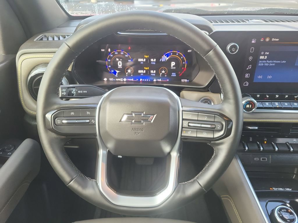 Used 2025 Chevrolet Colorado ZR2 image 13