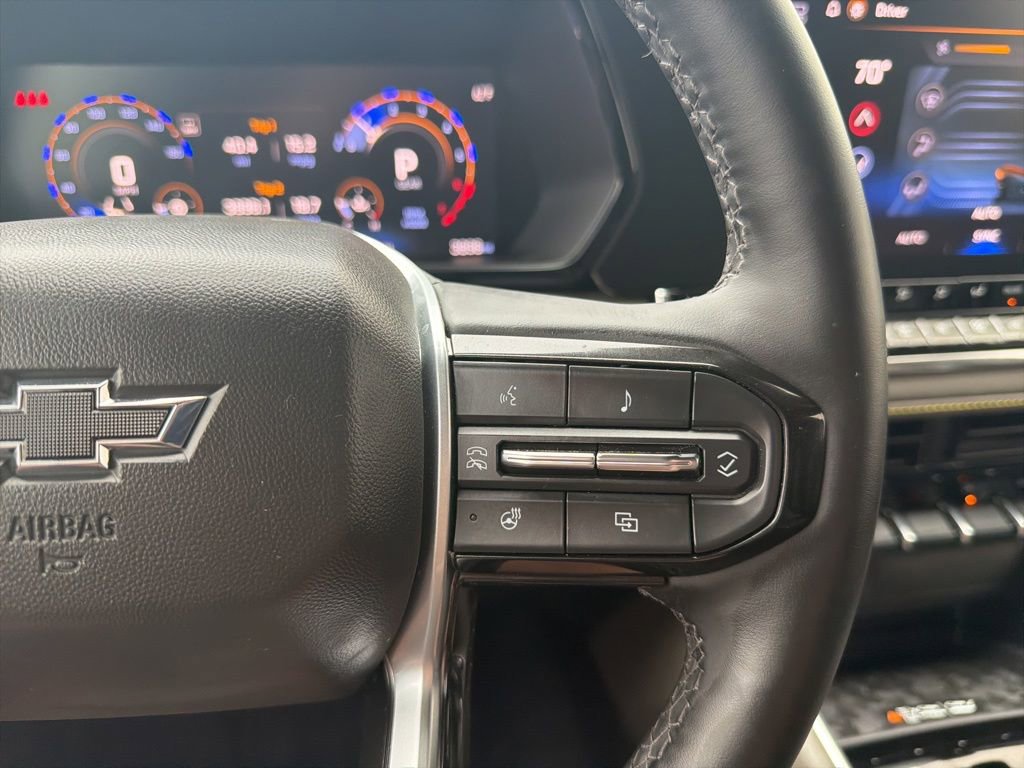 Used 2025 Chevrolet Colorado ZR2 w/ Technology Package AWD/4WD image 20