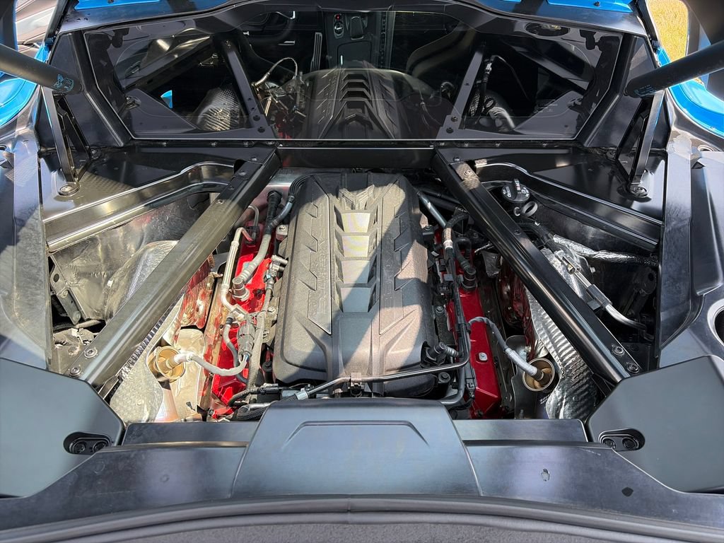 Used 2025 Chevrolet Corvette Stingray Preferred Cpe RWD image 29