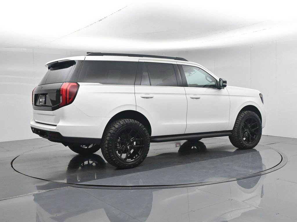 New 2026 Ford Expedition Active image 15