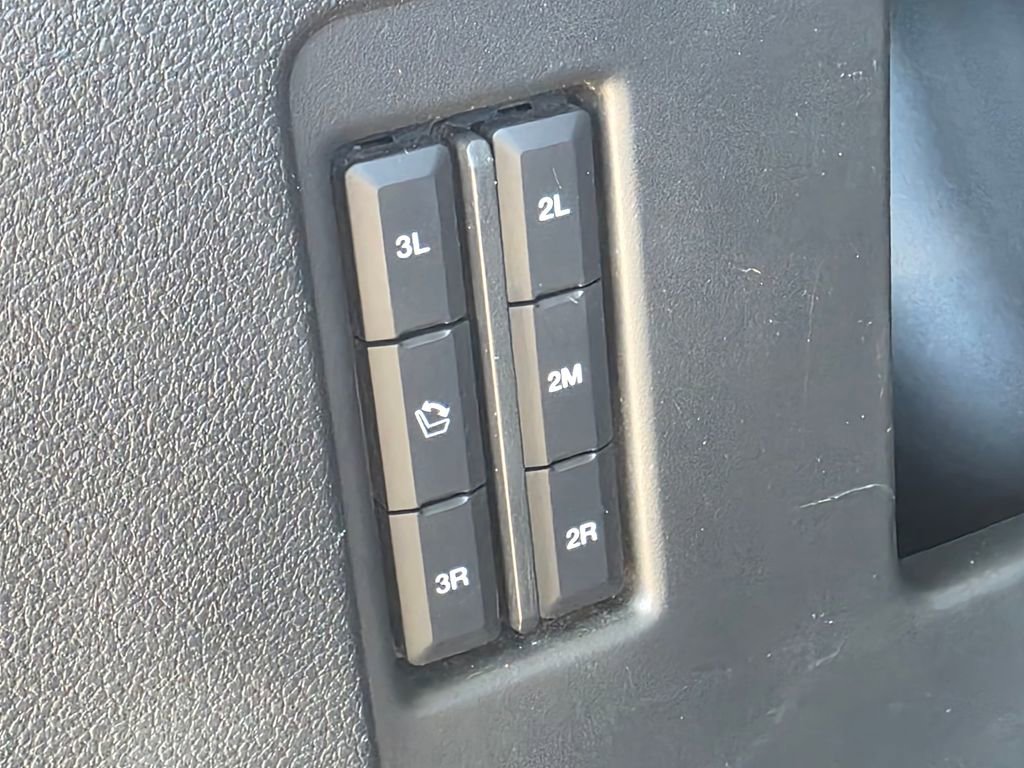 Used 2019 Ford Expedition Max Platinum AWD/4WD image 25