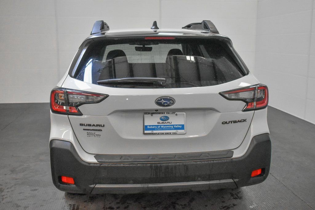 Used 2023 Subaru Outback Onyx Edition image 7
