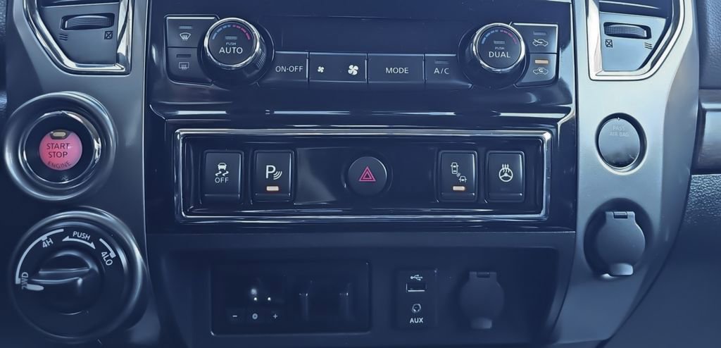 Used 2018 Nissan Titan Platinum Reserve w/ Platinum Utility Package image 26