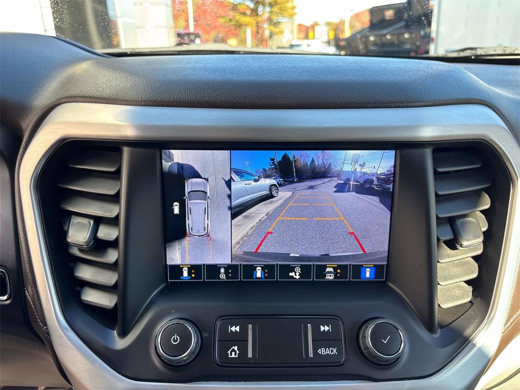 Used 2023 GMC Acadia SLT w/ Technology Package image 28