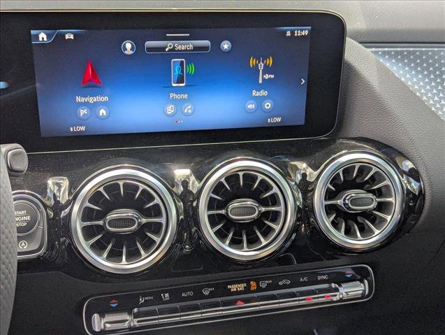 New 2025 Mercedes-Benz GLA 250 image 12