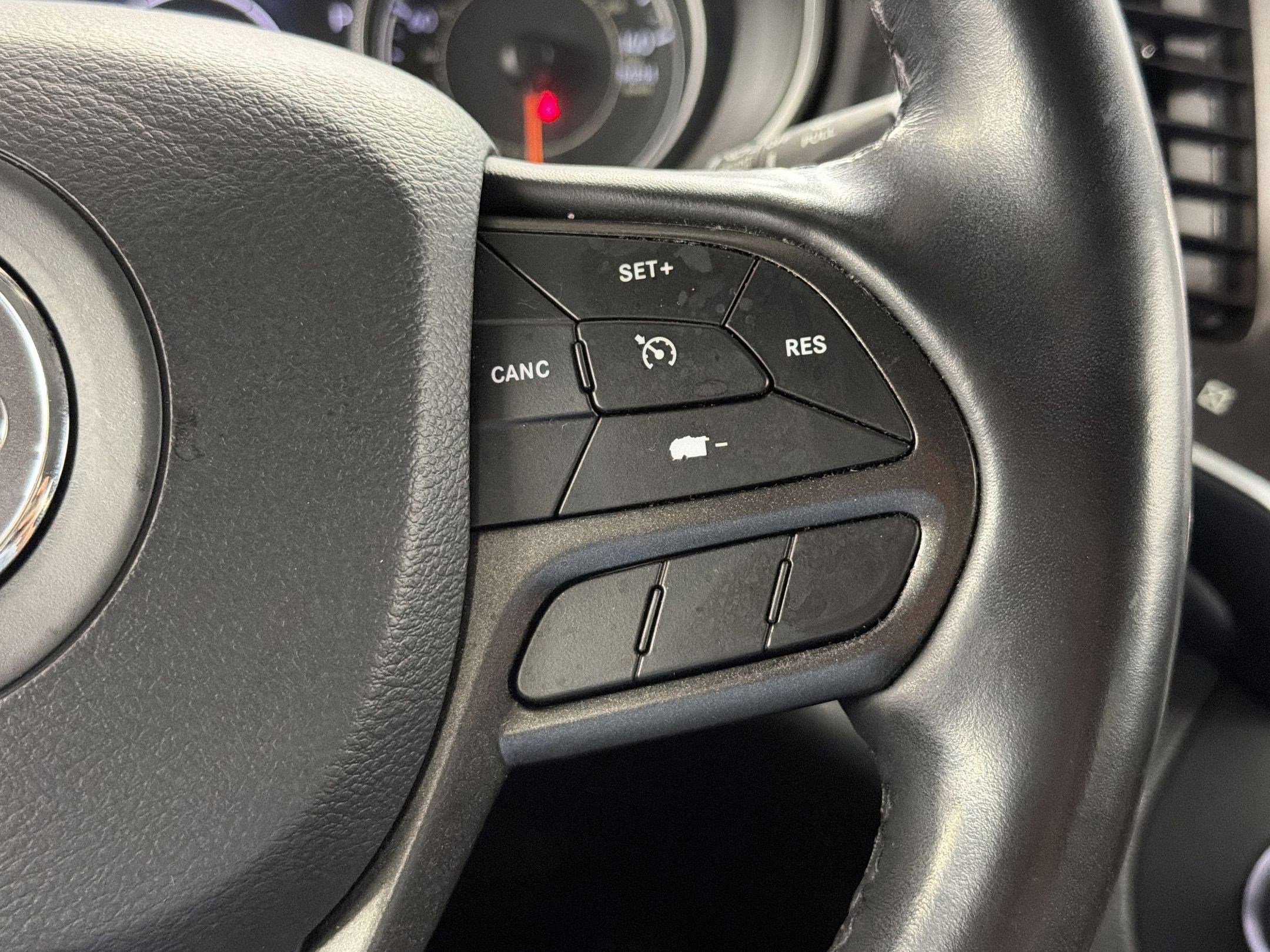 Used 2021 Jeep Cherokee Trailhawk w/ Trailer Tow Group AWD/4WD image 22