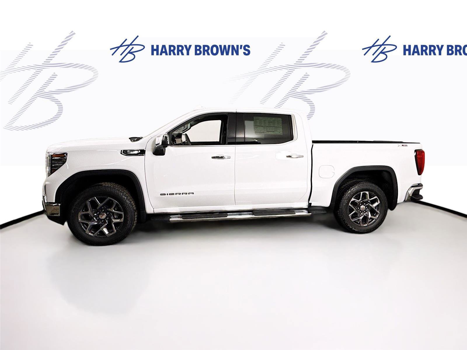 New 2026 GMC Sierra 1500 SLT image 30