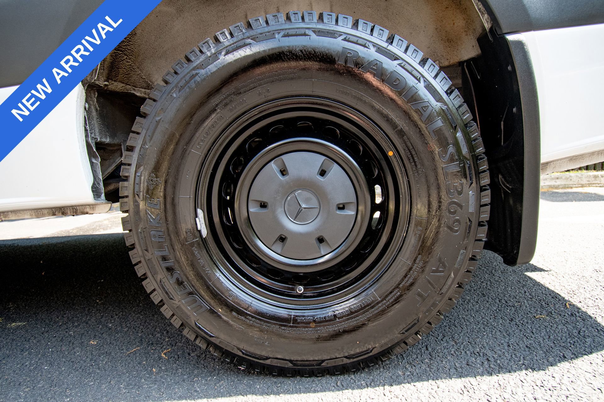 Used 2025 Mercedes-Benz Sprinter 2500 image 21