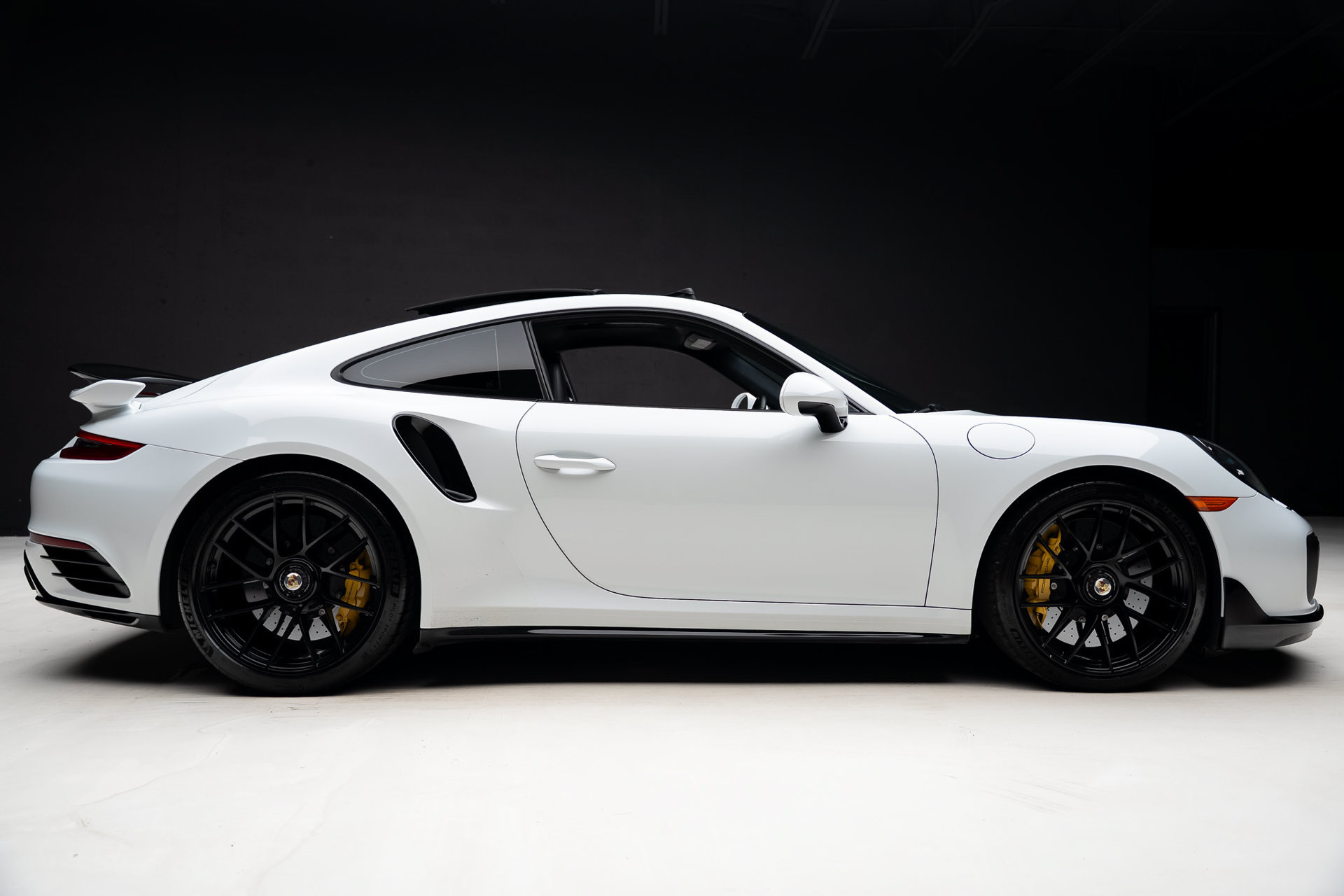 Used 2017 Porsche 911 Turbo S AWD/4WD image 37