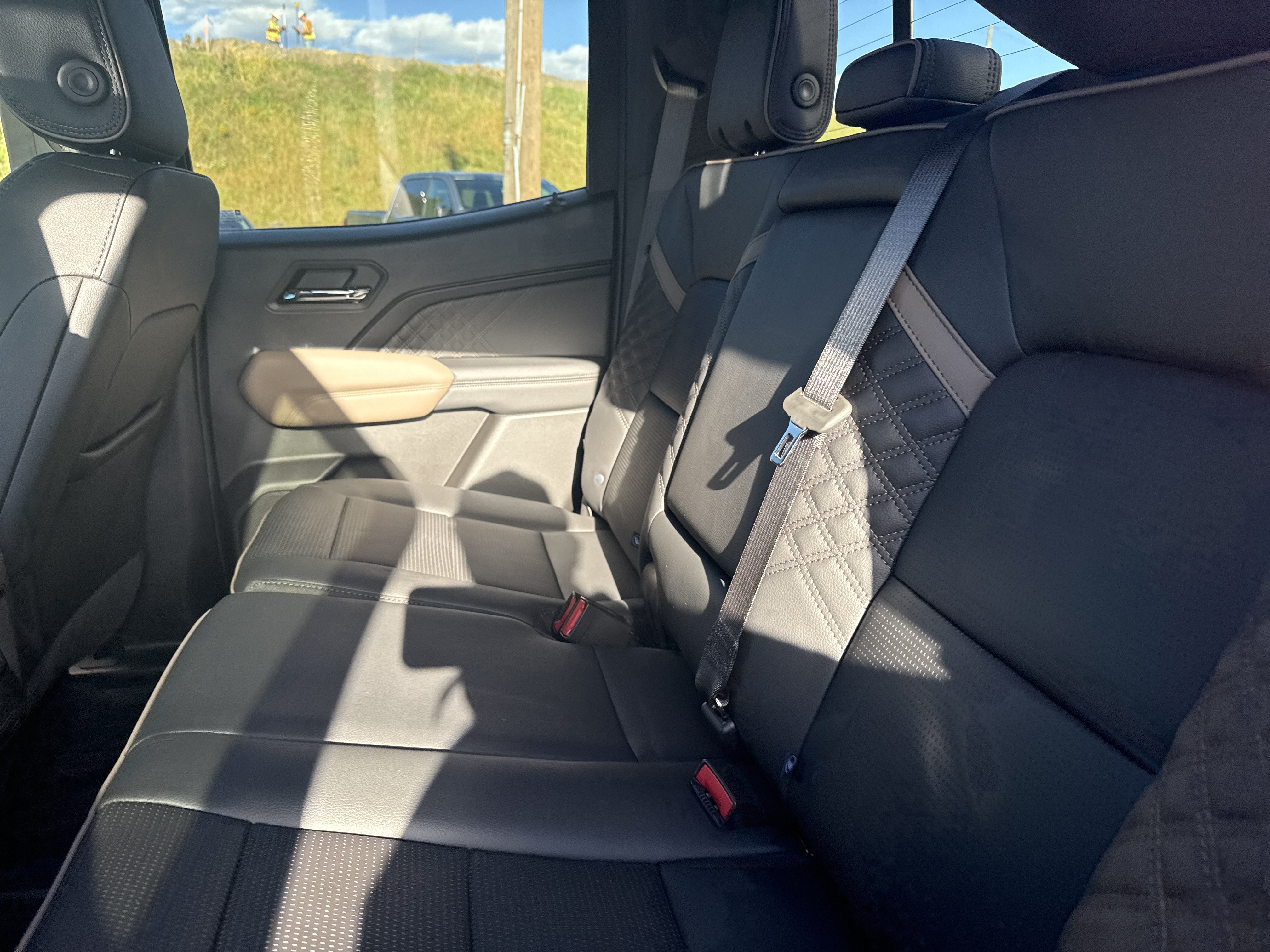 New 2026 GMC Canyon Denali AWD/4WD image 12