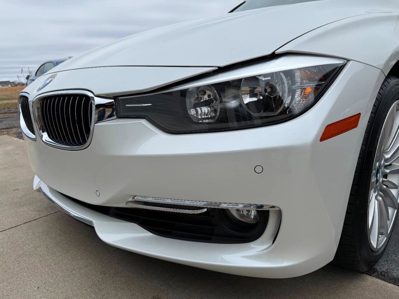 Used 2014 BMW 328i Sedan RWD image 12