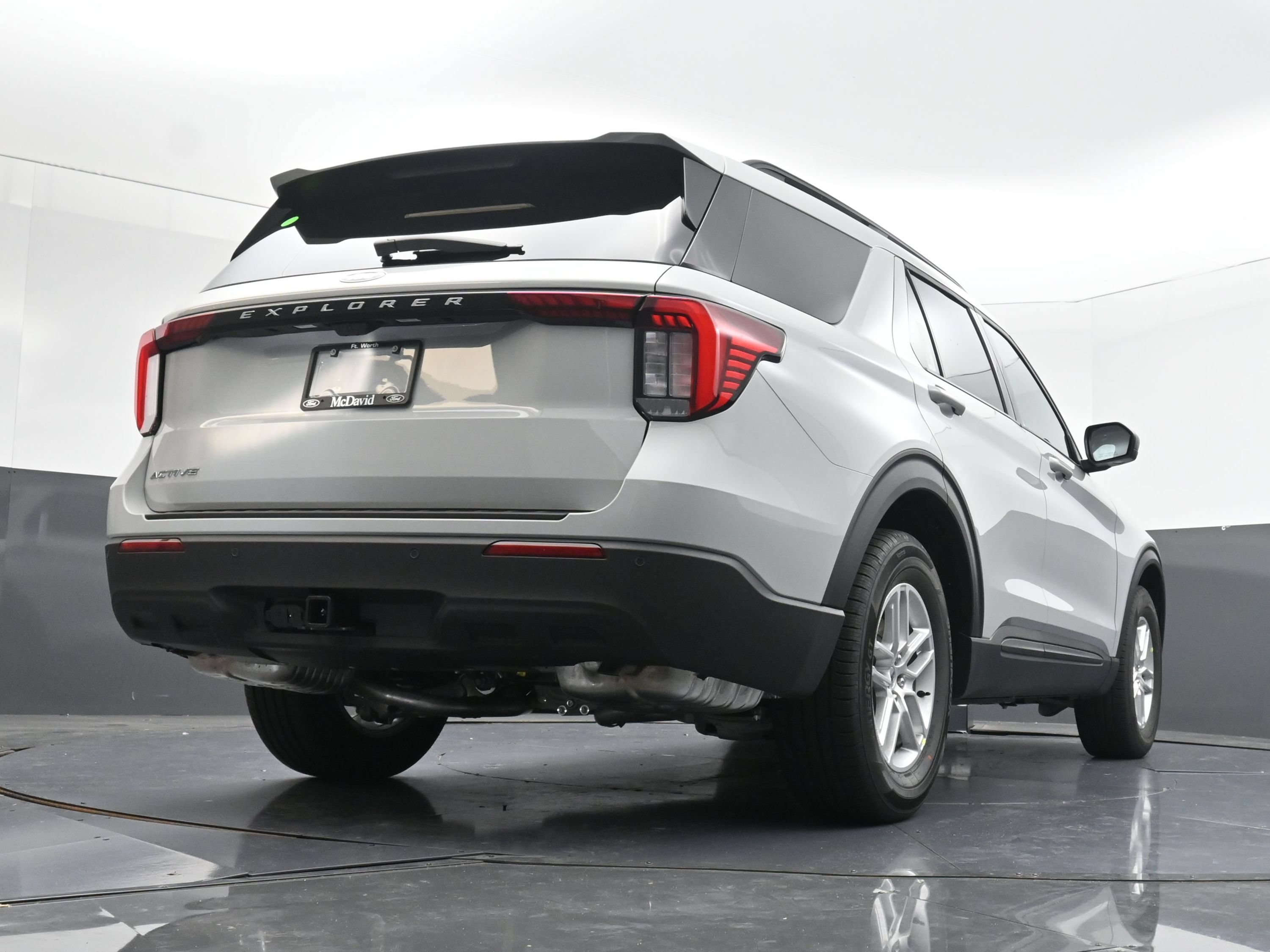 New 2027 Ford Explorer Active RWD image 16