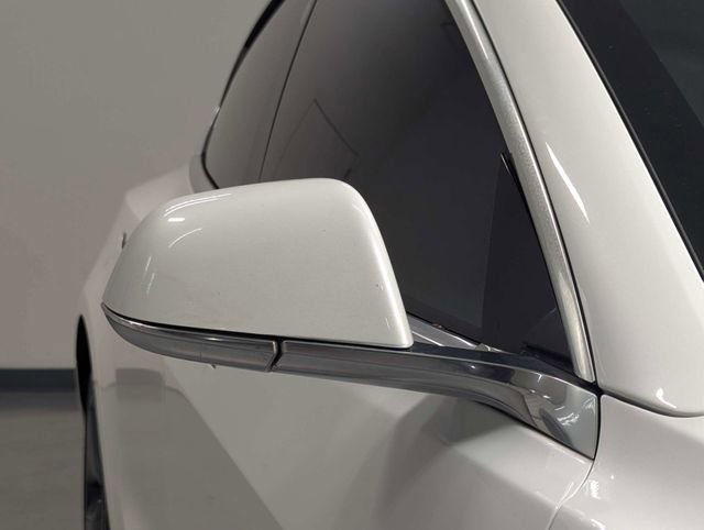 Used 2019 Tesla Model 3 Standard Range Plus image 26