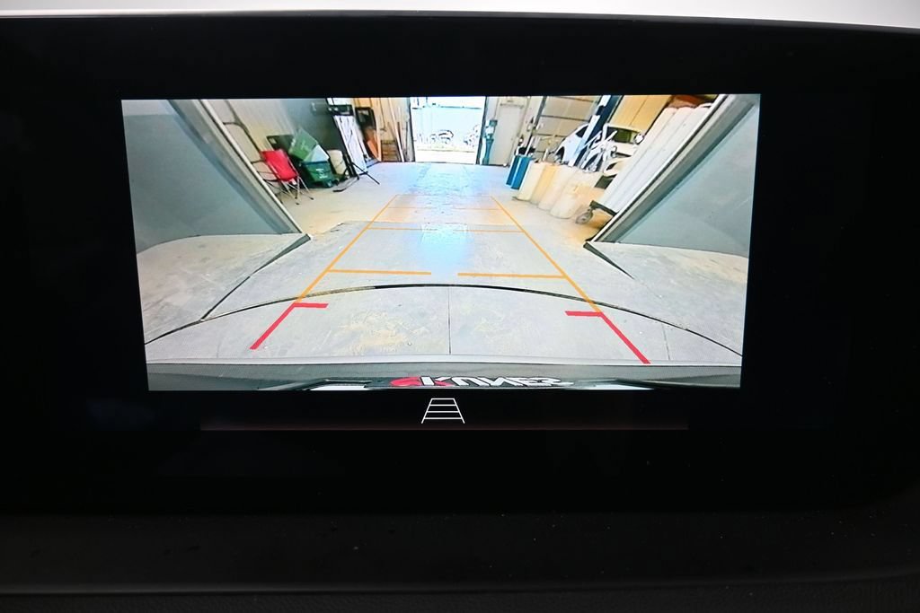 Used 2025 Buick Encore GX Preferred AWD/4WD image 15