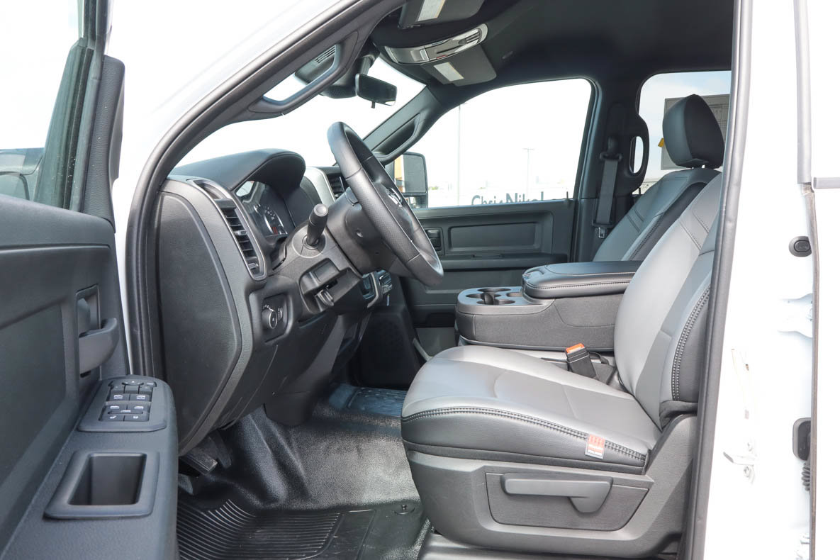 New 2027 RAM 3500 Tradesman AWD/4WD image 13