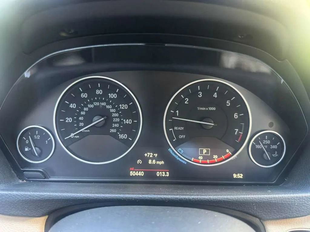 Used 2018 BMW 320i xDrive Sedan image 15