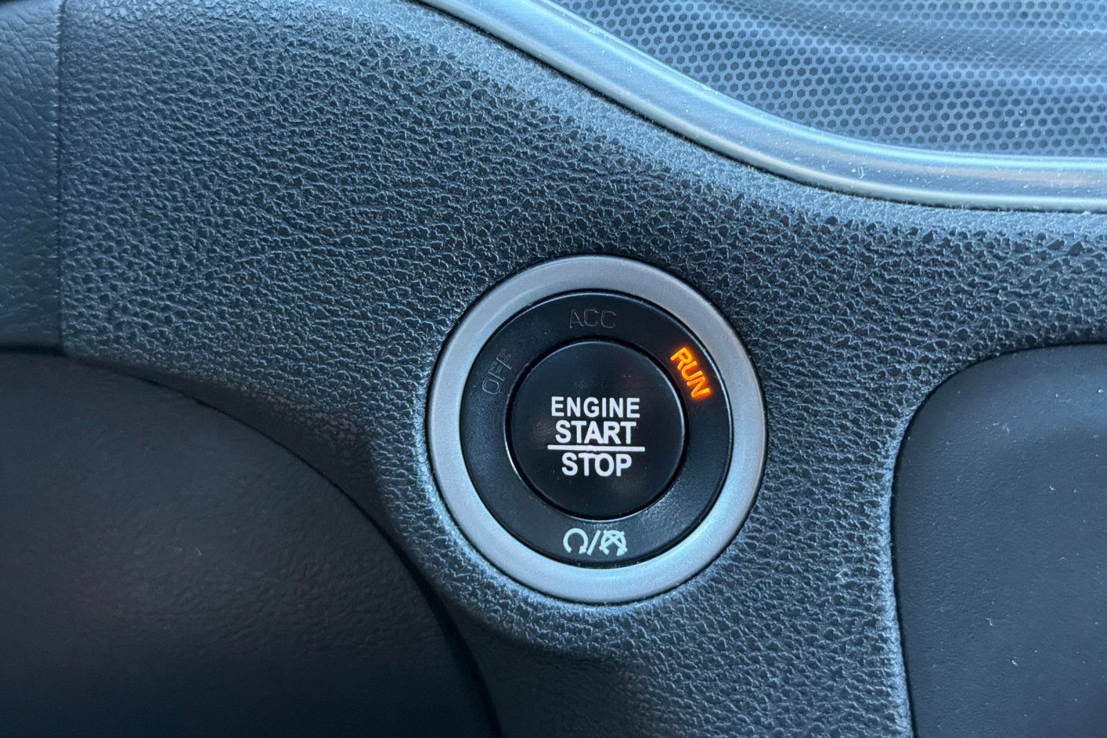 Used 2018 Dodge Charger SXT Plus RWD image 21