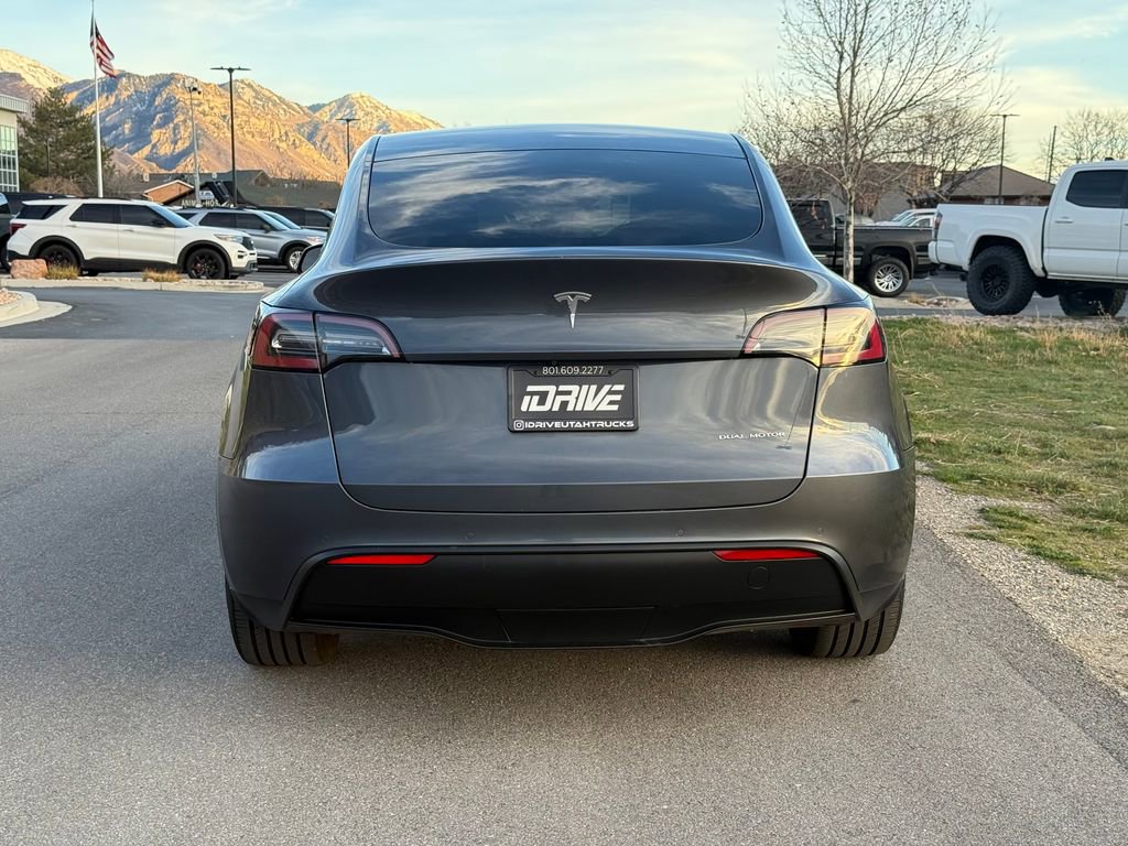 Used 2020 Tesla Model Y Long Range image 11