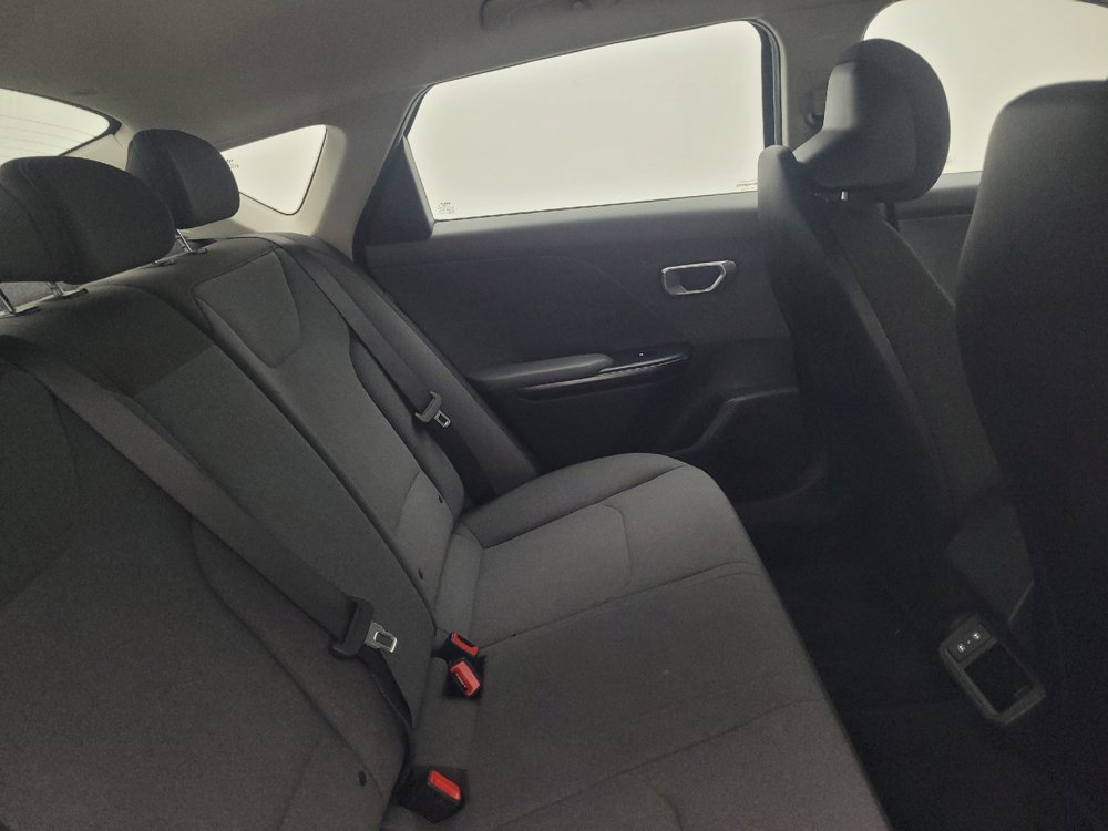 Used 2025 Kia K4 FWD image 19