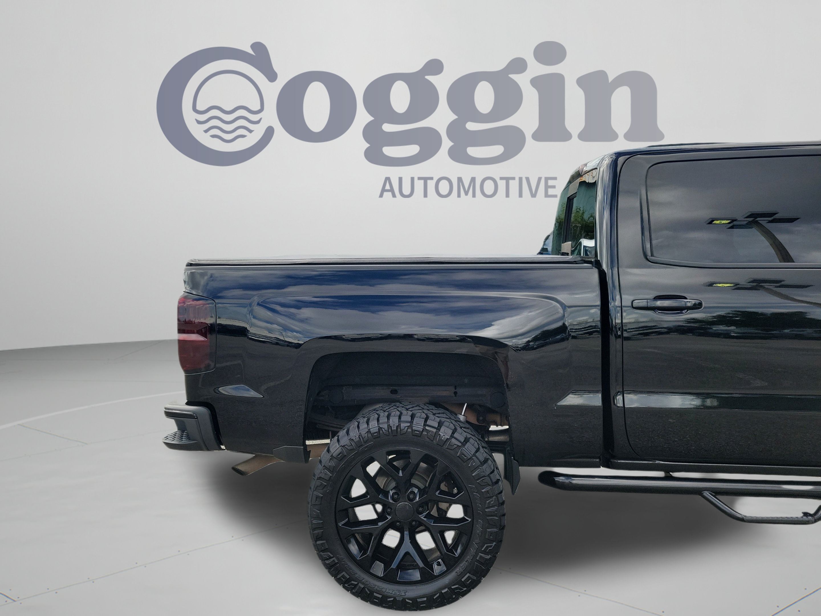 Used 2014 Chevrolet Silverado 1500 LTZ Z71 w/ LTZ Plus Package AWD/4WD image 29