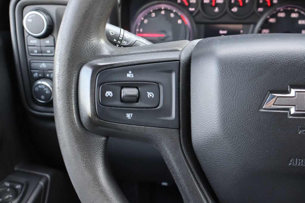 Used 2019 Chevrolet Silverado 1500 Custom Trail Boss w/ Custom Convenience Package AWD/4WD image 7