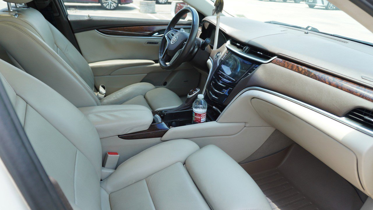 Used 2013 Cadillac XTS Premium FWD image 9