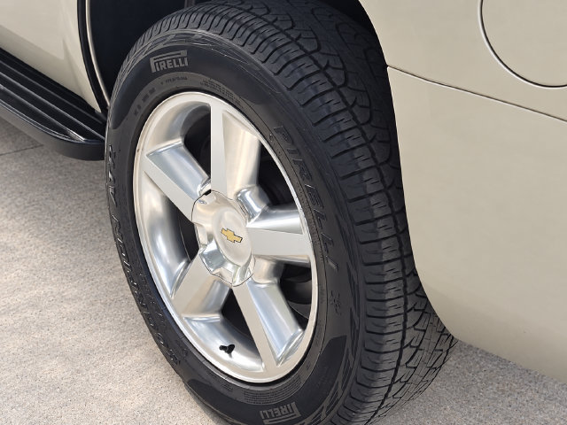 Used 2013 Chevrolet Tahoe LT w/ Texas Edition RWD image 7