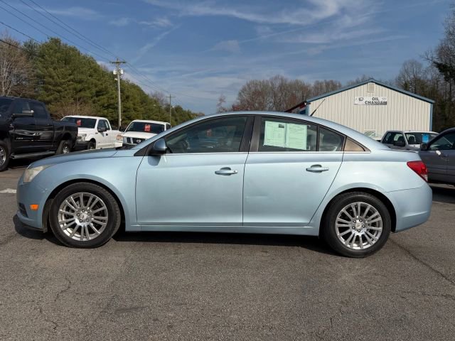 Used 2011 Chevrolet Cruze Eco image 2