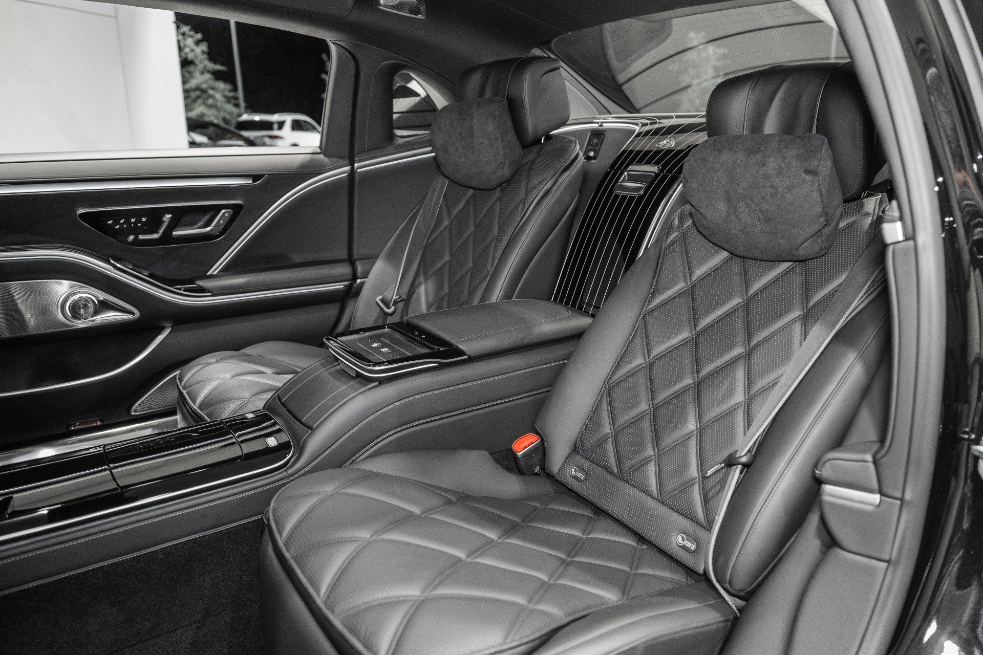 Used 2024 Mercedes-Benz Maybach S 580 4MATIC image 23