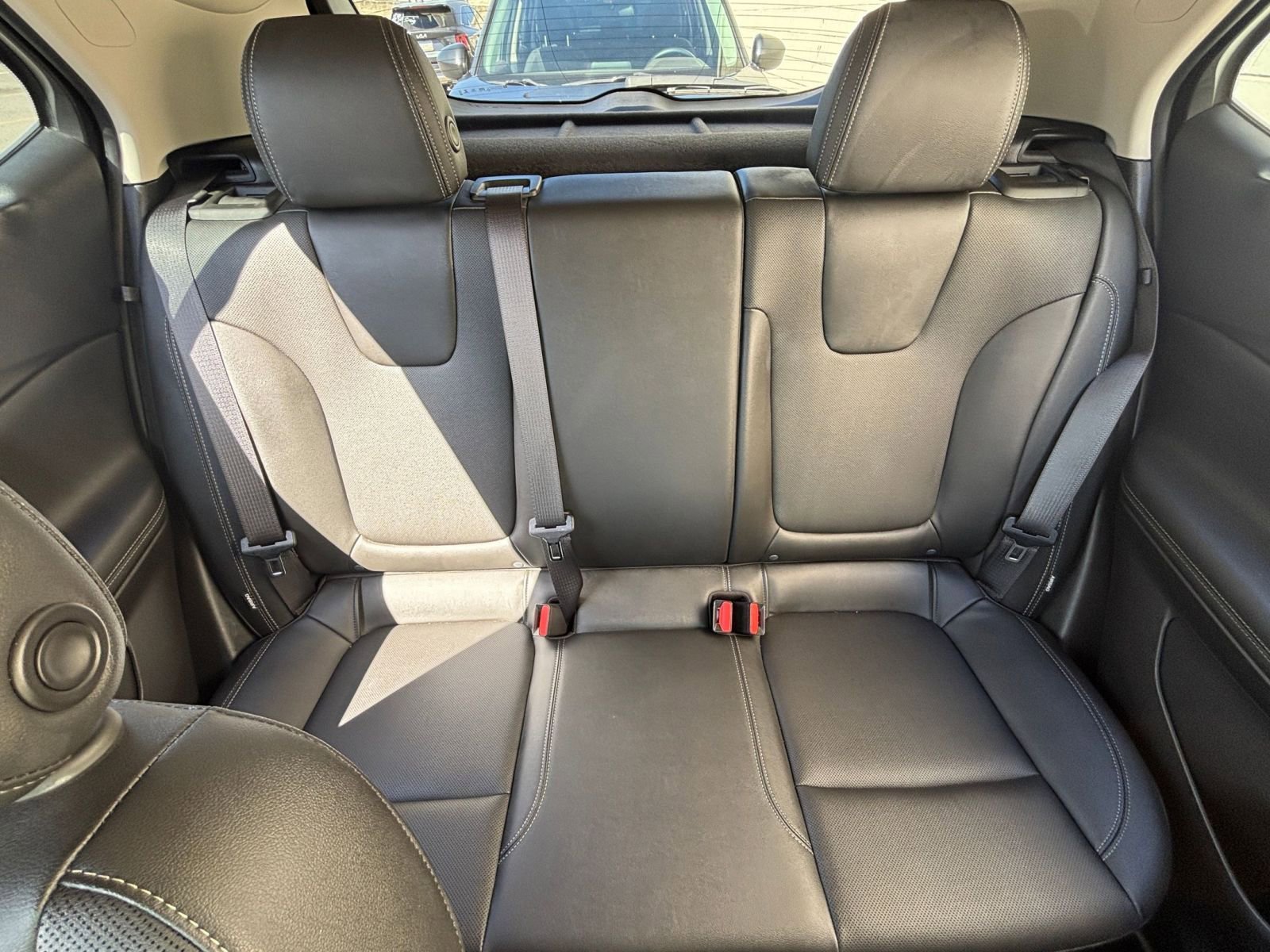 Used 2024 Buick Encore GX Sport Touring image 38