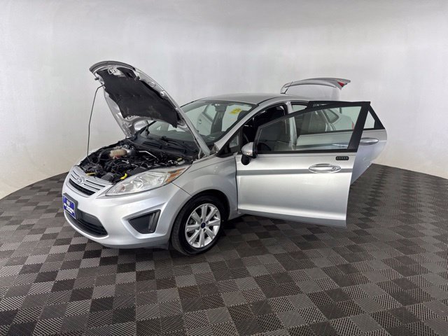 Used 2013 Ford Fiesta SE FWD image 11