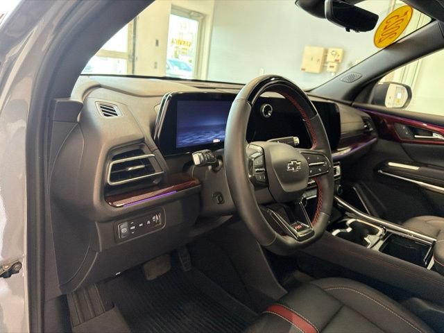 Used 2025 Chevrolet Traverse RS w/ LPO, Floor Liner Package AWD/4WD image 25