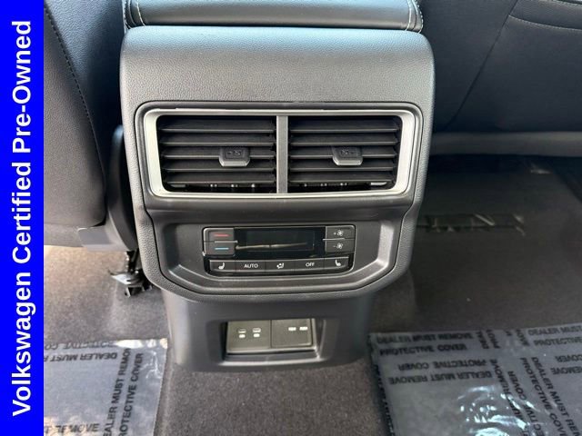 Used 2025 Volkswagen Atlas SEL AWD/4WD image 22