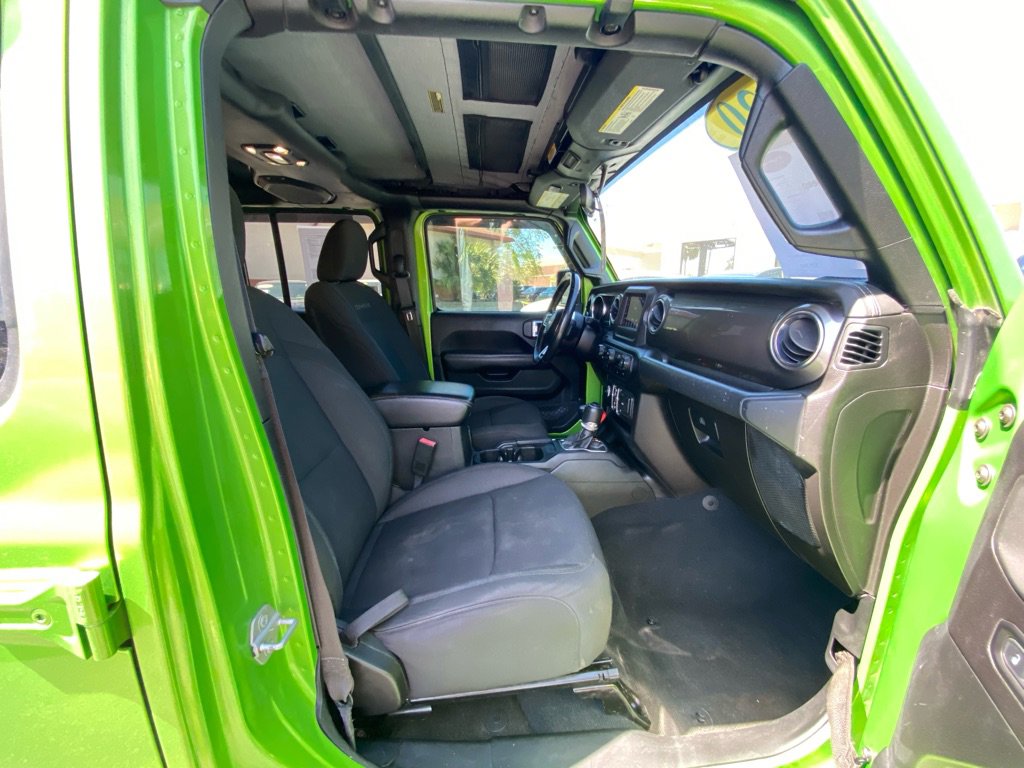 Used 2020 Jeep Wrangler Unlimited Sahara AWD/4WD image 36