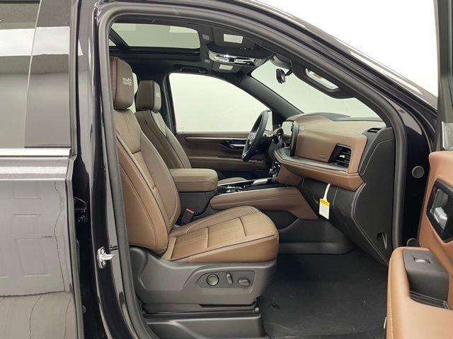New 2026 Chevrolet Tahoe High Country w/ Sun And Tow Package AWD/4WD image 16