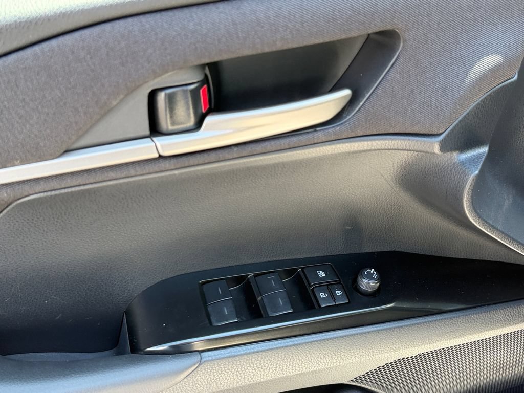 Used 2025 Toyota Camry LE FWD image 23