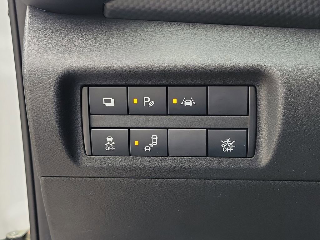 Certified 2021 Nissan Kicks S image 28