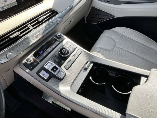 Used 2021 Hyundai Palisade Limited FWD image 24