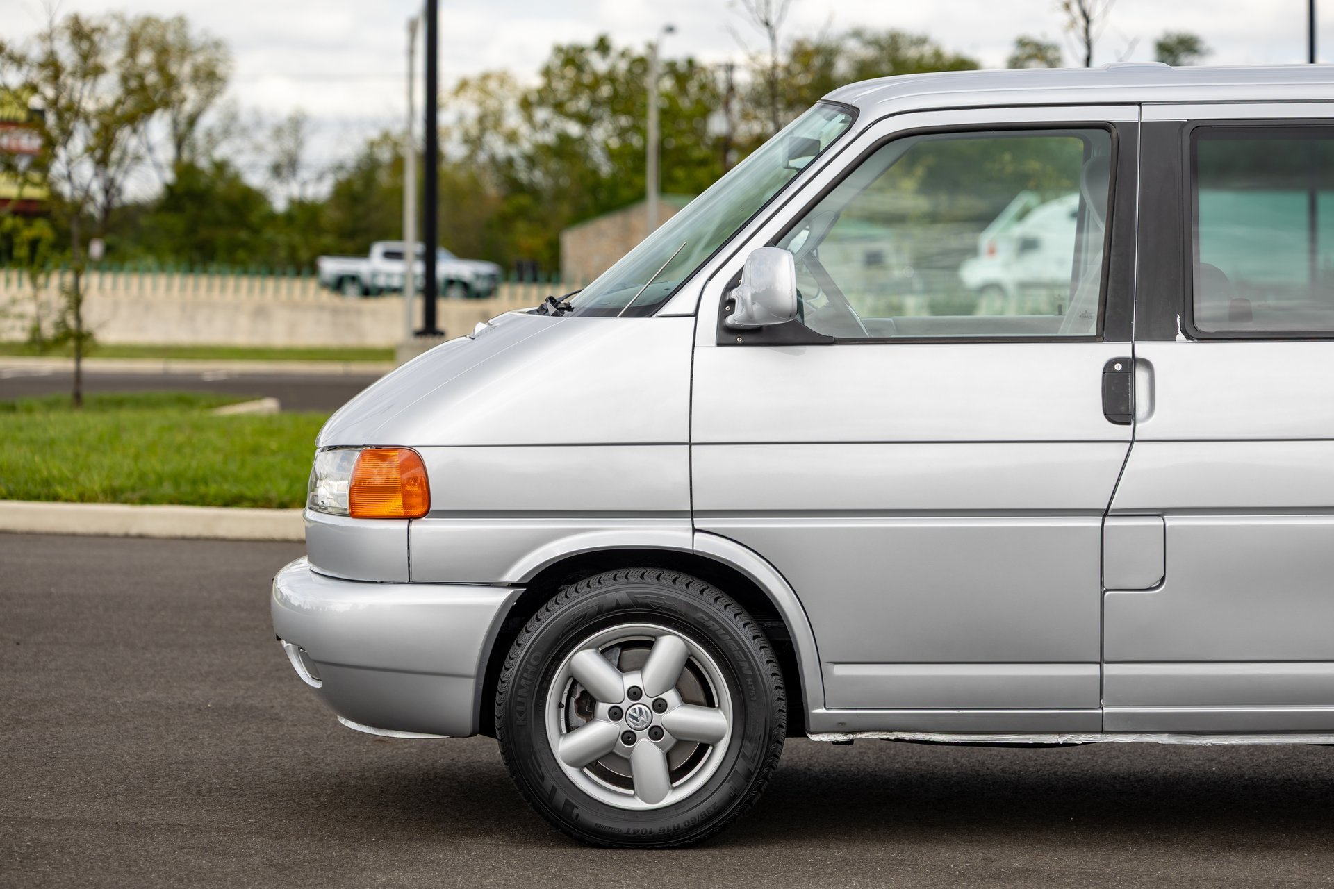 Used 2002 Volkswagen Eurovan MV FWD image 11