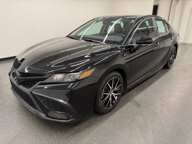 Certified 2024 Toyota Camry SE w/ Cold Weather Package FWD image 5