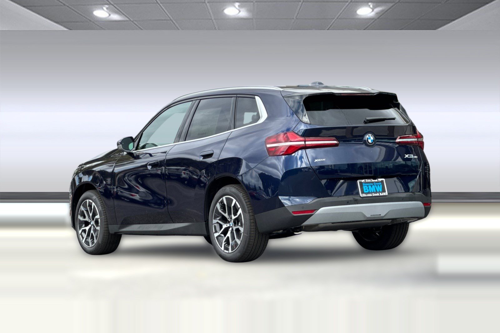 Used 2026 BMW X3 xDrive30i w/ Premium Package AWD/4WD image 3