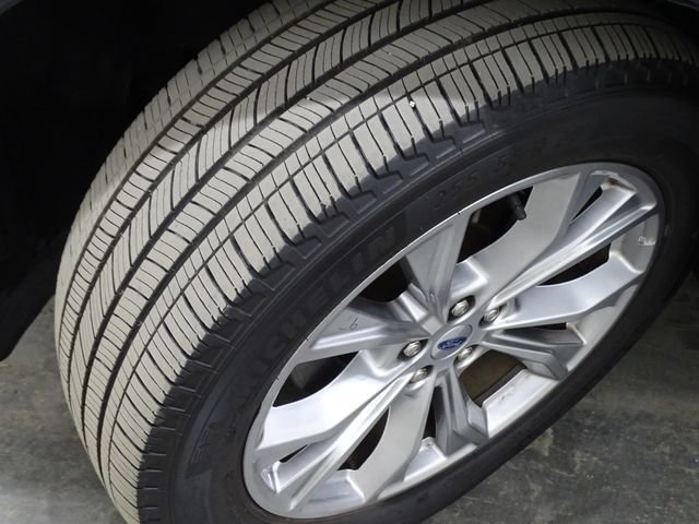 Used 2023 Ford Explorer Limited AWD/4WD image 40